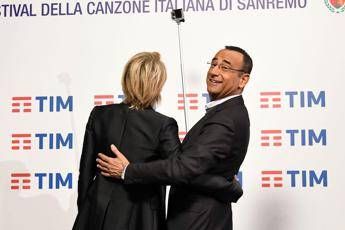 Carlo Conti: Ma quale pranzo ad Arcore? E' fanta-tv! Carlo Conti: Ma quale pranzo ad Arcore? E' fanta-tv!